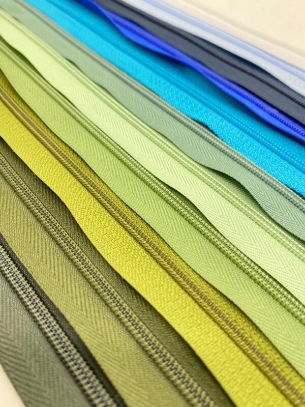 CIERRE POR METRO CADENA NYLON N3 (4mm) X 10m